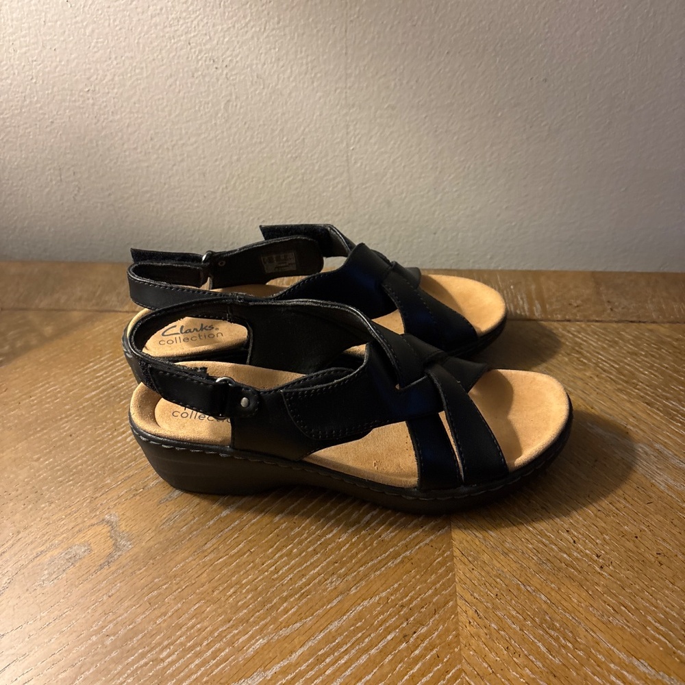 Women’s Clarks Mariah Echo Black Leather Sandals Sz 8 EUC - Picture 5 of 8